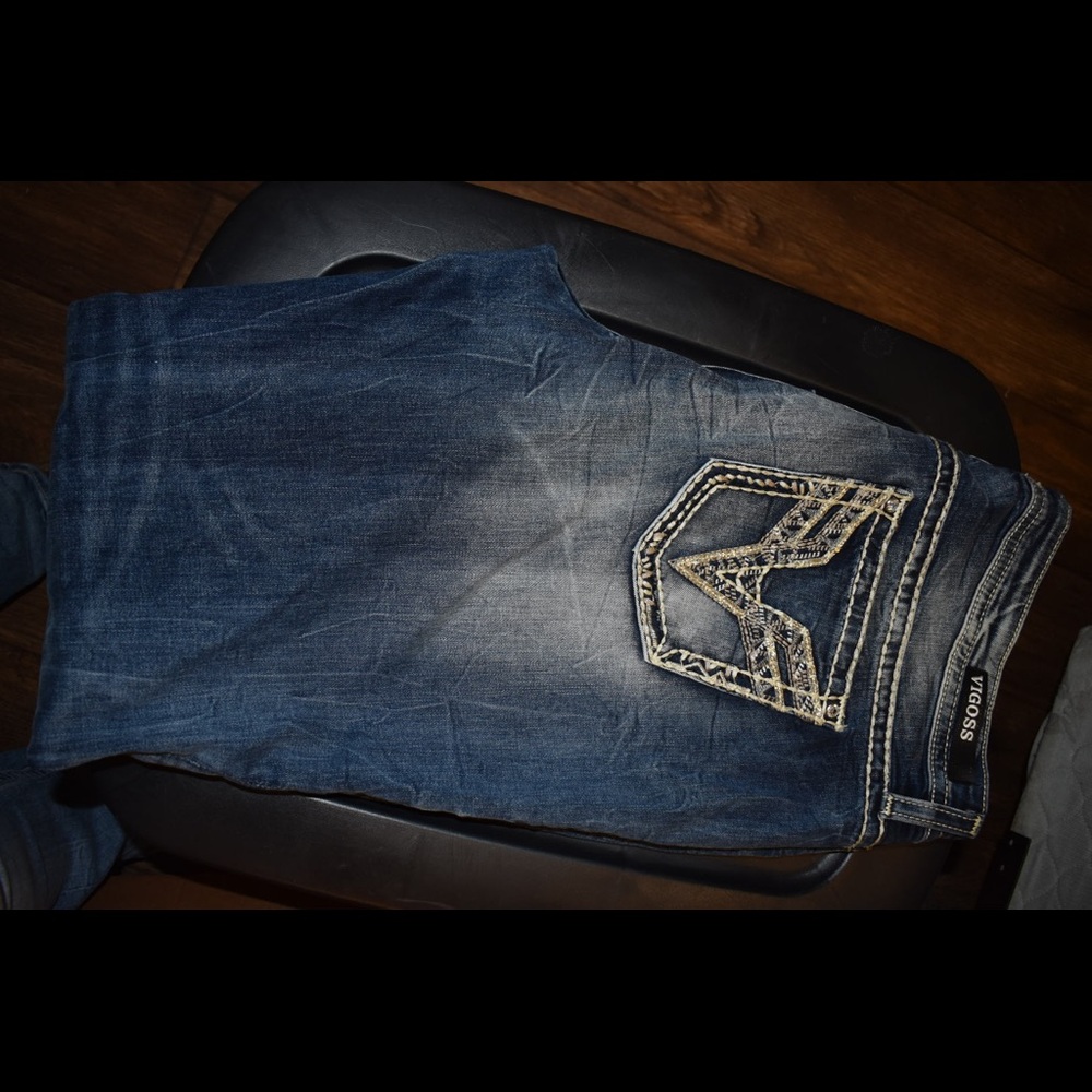 Vigoss jeans.